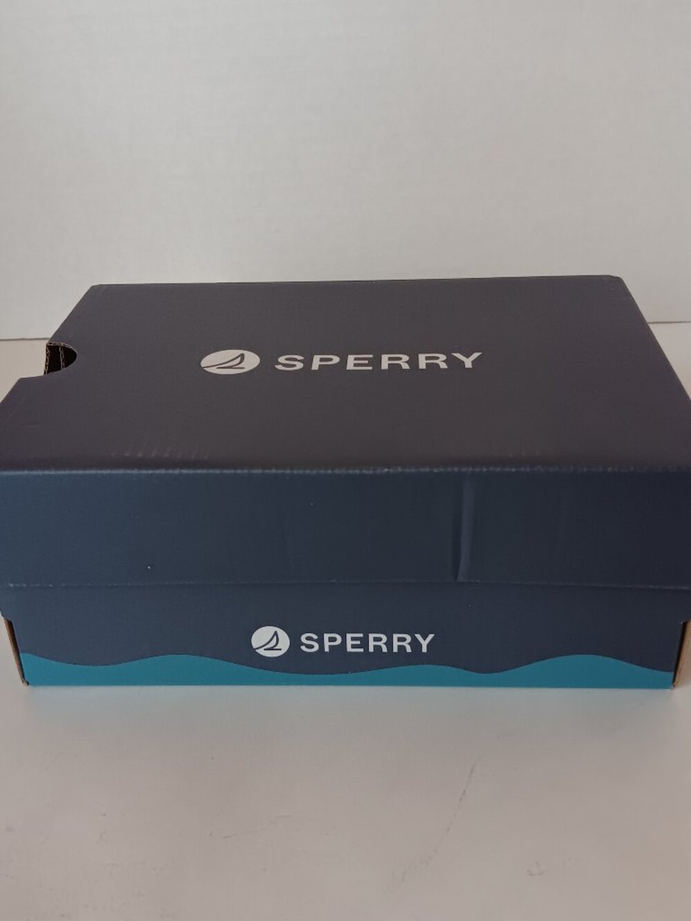 Sperry Empty Cardboard Shoe Box --8.5 in x 6 in x 3.5 in